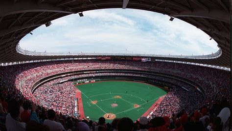 Riverfront Stadium: Cincinnati Reds won 70 of first 100 games in 1970