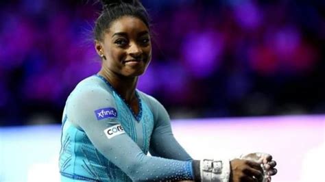 Simone Biles consigue el salto más difícil en el Campeonato Mundial de