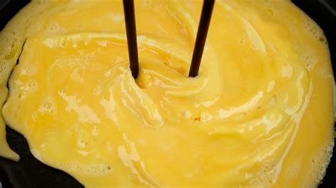 Hong Kong-Style Scrambled Eggs Are Perfect For Beef Lovers