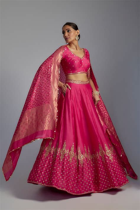 Pink Silk Embroidered Wedding Lehenga Set By Pooja And Keyur At Pernias