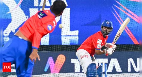 ipl  rishabh pant  home  delhi capitals host sunrisers