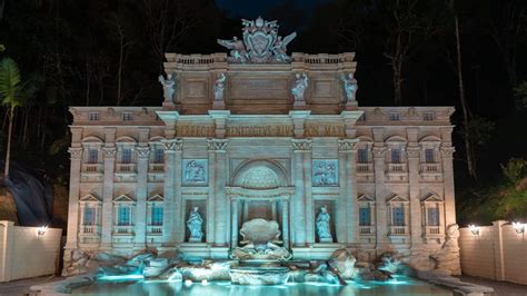 Fontana De Trevi Em Serra Negra Sp