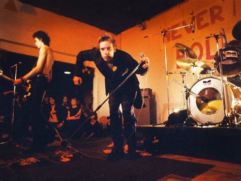 Sex Pistols Icon Steve Jones L A Storage Unit Hit By Thieves