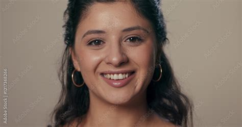 Model Starting By Looking Down Then Lifting Her Head To Give A Stunning Look With Lovely Nude