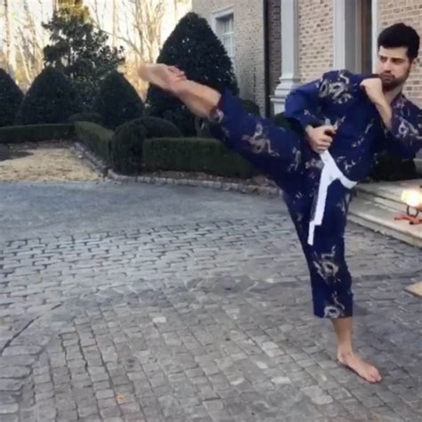 Rafael de la Fuente's feet