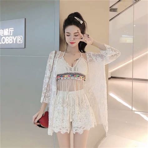 Set Bikini 3 Món Áo Bra Tua Rua Dài Quần Ren Choàng Ren Hoa Nhỏ