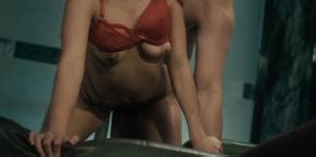 Kandungan Nude Scenes Aznude