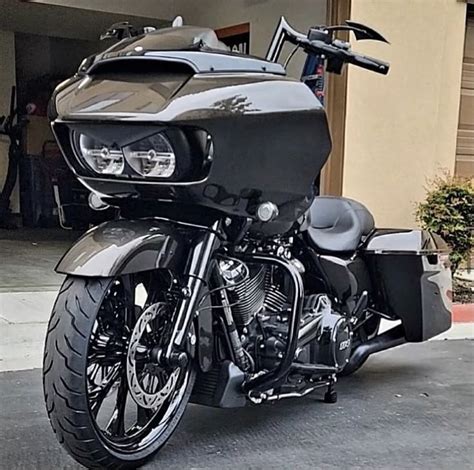 Harley Davidson Road Glide Wallpaper