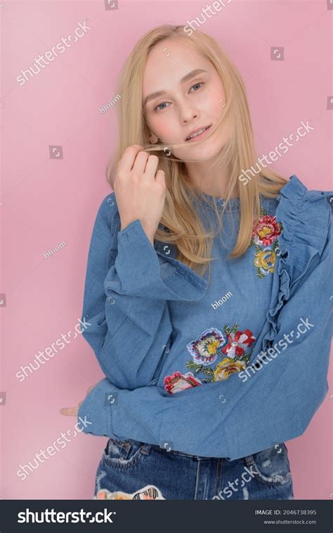 Portrait Beautiful Blonde Fashion Model In Stock Photo 2046738395 Shutterstock