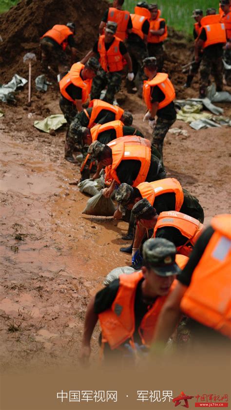 抗洪抢险 子弟兵在行动 搜狐大视野 搜狐新闻