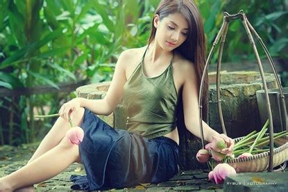 Say lòng trước vẻ đẹp của hot girl tuổi Mùi