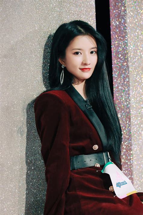 Số phận nữ idol Kpop đến từ girlgroup vô danh trong show Trung siêu hot