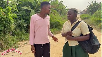 Studente arrapato scopato così duramente nel villaggio XVIDEOS