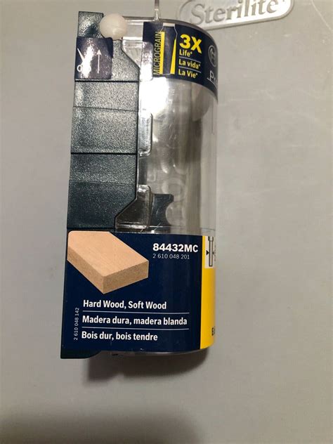 Bosch 18in Carbide Tipped Bullnose Router Bit Precision Edge Forming