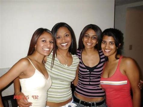 Indians Pakis Desi Chicks Partying ZB Porn