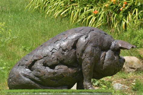 Sitting Life Size Pig Sculpture Bronze Pig Statue By Tanya Rusell