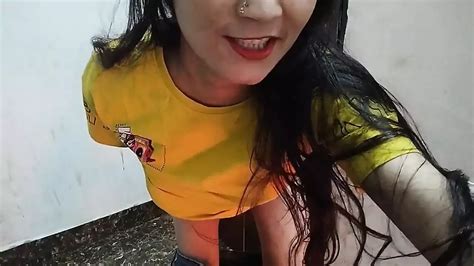 Desi Girl Ko Hotel Me Jakar Chod Diya Indian Fingering Porn XHamster