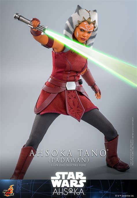 Star Wars Ahsoka Hot Toys Ahsoka Tano Padawan Figure The Toyark News