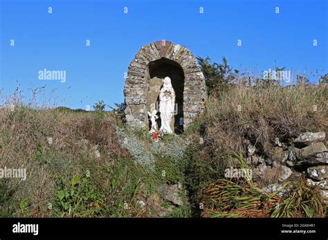 Shrines To The Virgin Mary Hi Res Stock Photography And Images Alamy