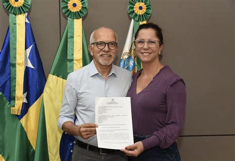 Prefeito Edvaldo Recebe Carta Ren Ncia Da Vice Prefeita Katarina