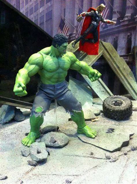 M S Im Genes De Figuras De Hot Toys En La Ani Games