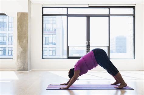 How to Do Downward Dog: A Comprehensive Guide to the Yoga Pose | livestrong