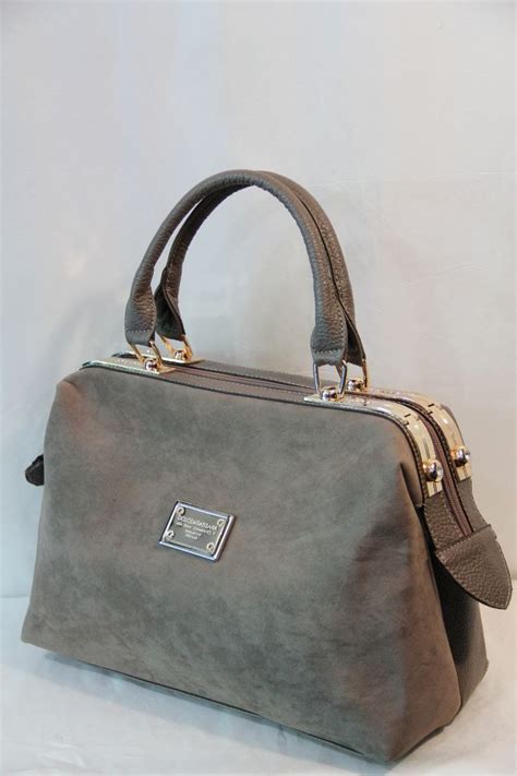 Саквояж женский в разных цветах | Leather, Shoulder bag, Bags