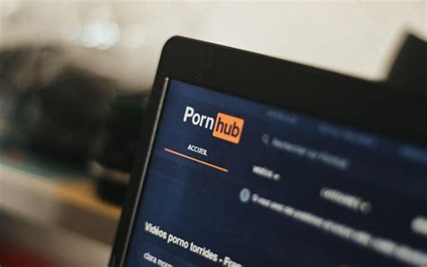 Pornhub XVideos e Stripchat vão ter de obedecer a novas regras na UE CNN Portugal