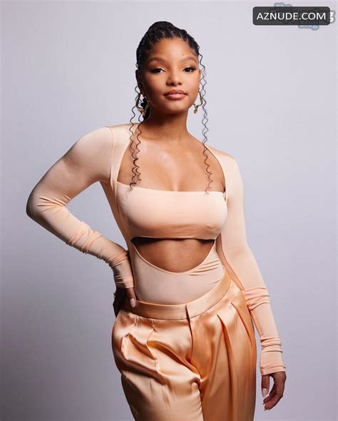 Halle Bailey Sexy Poses Her Hot Mesmerizing Curves In A Captivating Photoshoot For Kca Aznude