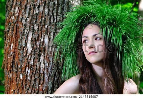 Naked Girl Wreath Around Tree Trunk Stock Photo Shutterstock