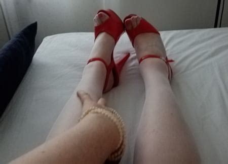 Milf Tranny Shows Off Her Long Legs And Penis In High Heels Pics Xhamster