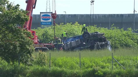 Incidente A Piacenza Oggi Camion Con Acido Travolge Auto Un Morto E