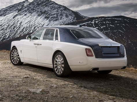 2023 Rolls-Royce Phantom - Specs, Prices, MPG, Reviews & Photos | Cars.com