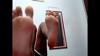 Victoria Y Sus Suelas Calientes XVIDEOS