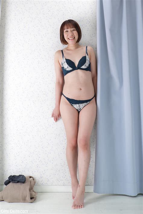 Petite Asian Beauty Takaro TAKAKO A Porn Pic