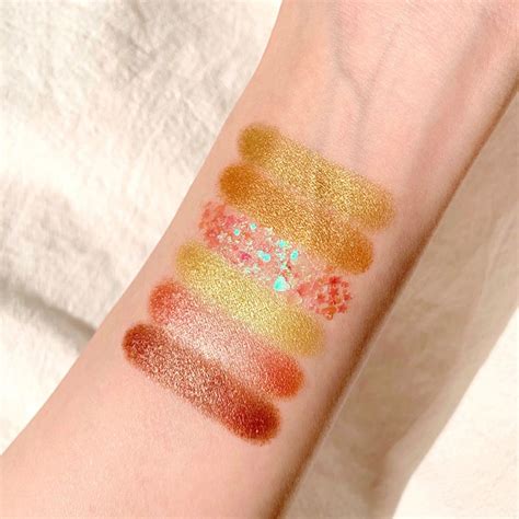 HOT DIKALU COCO VENUS 35 ส เนอฝน พาเลทอายแชโดว ชมเมอร และกลตเตอร ราคาสง