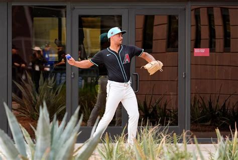 Flame Throwing Justin Martinez Aims To Secure Closer Role For Arizona
