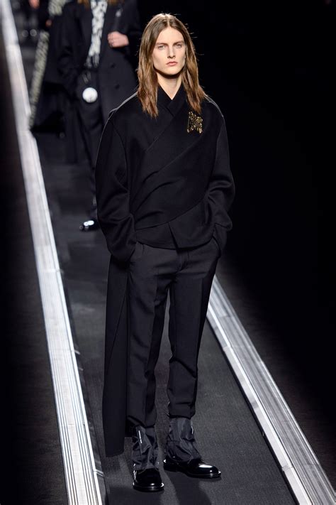 Dior Men Fall 2019 Menswear Fashion Show Collection See The Complete Dior Men Fall 2019