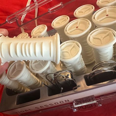 Vidal Sassoon Hair Vidal Sassoon Hairsetter Model Vs32 2 Hot Rollers W 16 Clips Poshmark