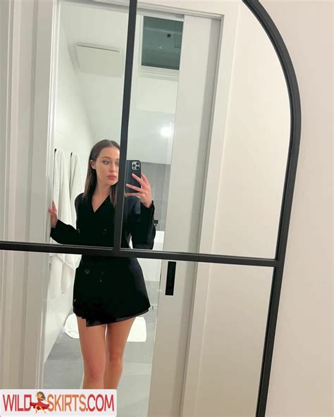 Alycia Debnam Carey Alycia Debnam Carey DebnamCarey Alyciajasmin Nude OnlyFans Instagram