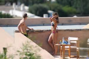 Gemma Atkinson Bikini Sunbathing Th July Phun Org Forum