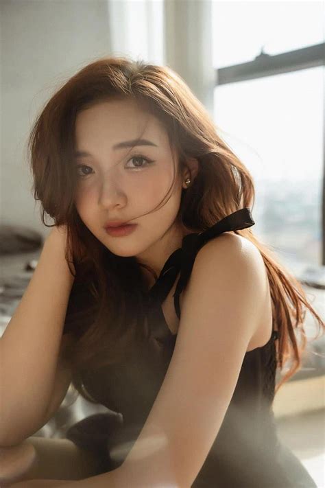 N Mc Hot Nh T Li N Qu N Mobile Khoe Nhan S C Xinh P Tr C Th M Gi I U L N Nh T N M Apl