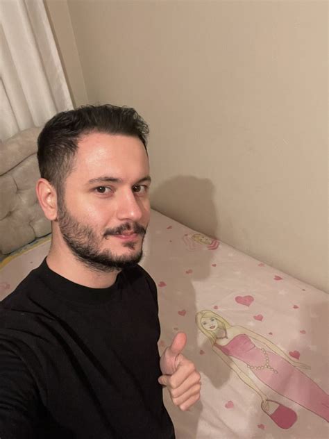 Dammmmla On Twitter Sorry Baby Barbie Sheets Stay On During Sex