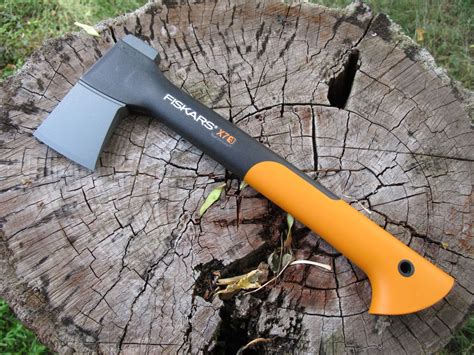 Fiskars X7 Hatchet Review | WoodsMonkey | | Survival hatchet, Fiskars ...