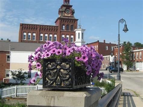 Roan Family Funeral Homes & Cremation Service