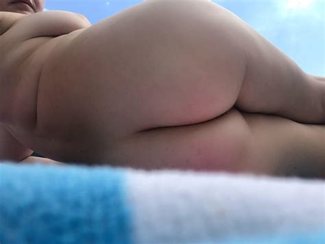 Laying Naked In The Sun This Beautiful Holiday Weekend Cum Help Me Have Some F Un Scrolller