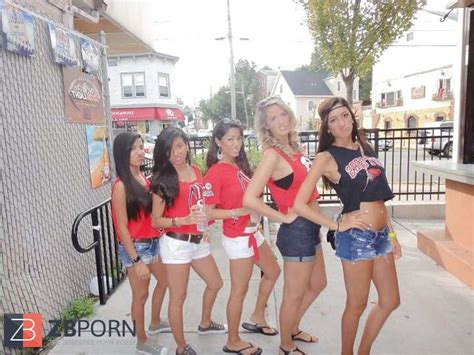 More Facebook Tarts Comment And Rate ZB Porn