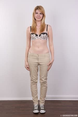 Tall Slim Blonde With Tempting Body Shape Shows Off Cute XXX Dessert