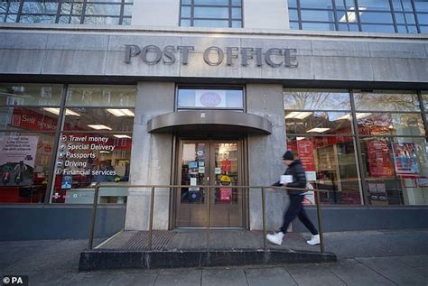 Shamed Post Office Law Chief Said The Firm Should Grit Its Teeth And