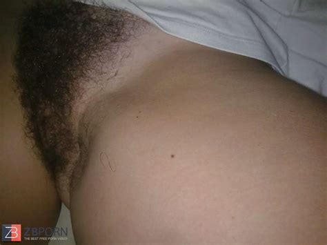 Ma Small Chatte Endormie ZB Porn